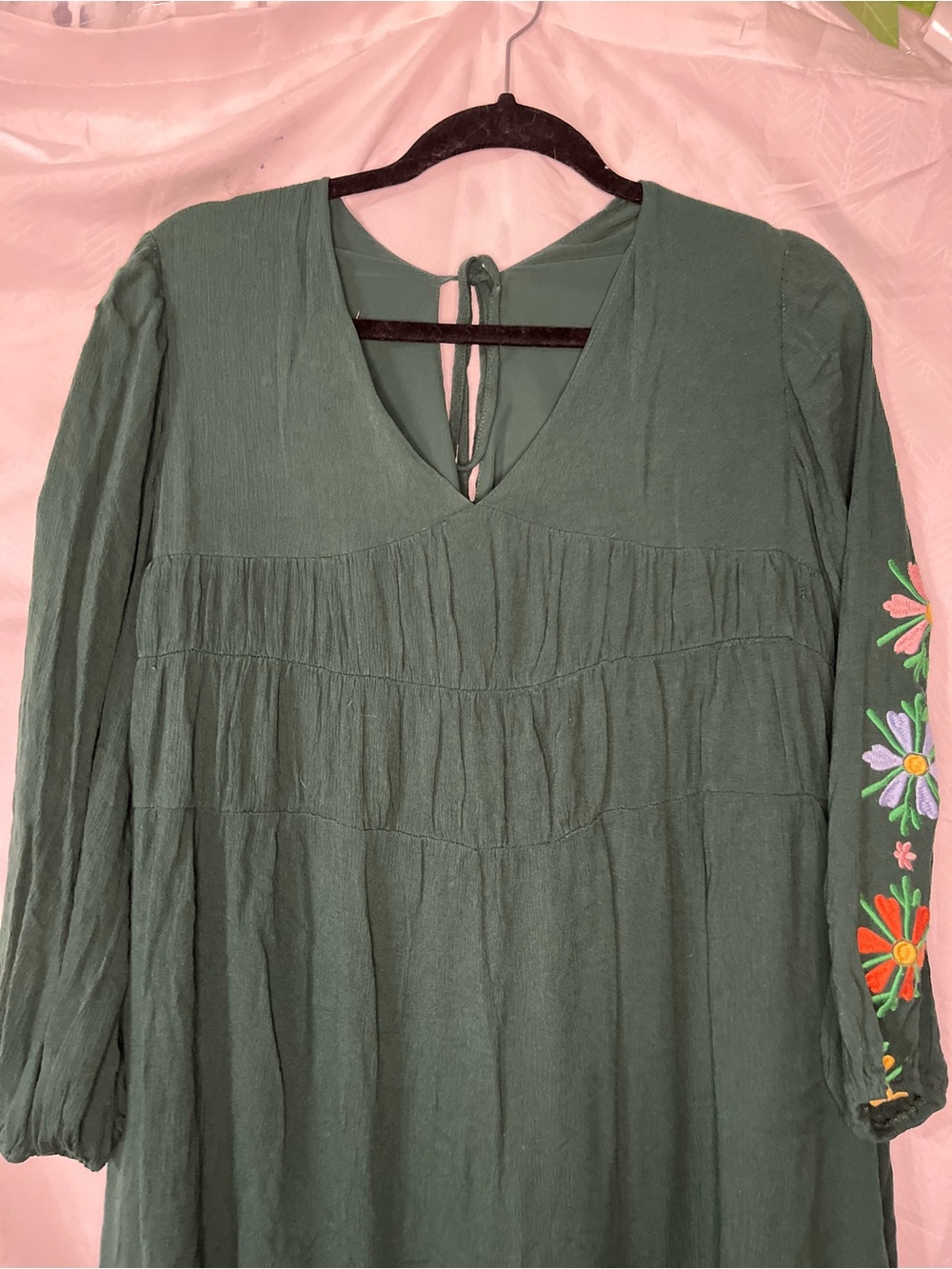 Davi & Dani Dark Green Floral Embroidered Long Sleeve Top Boho vibe L - Picture 5 of 7
